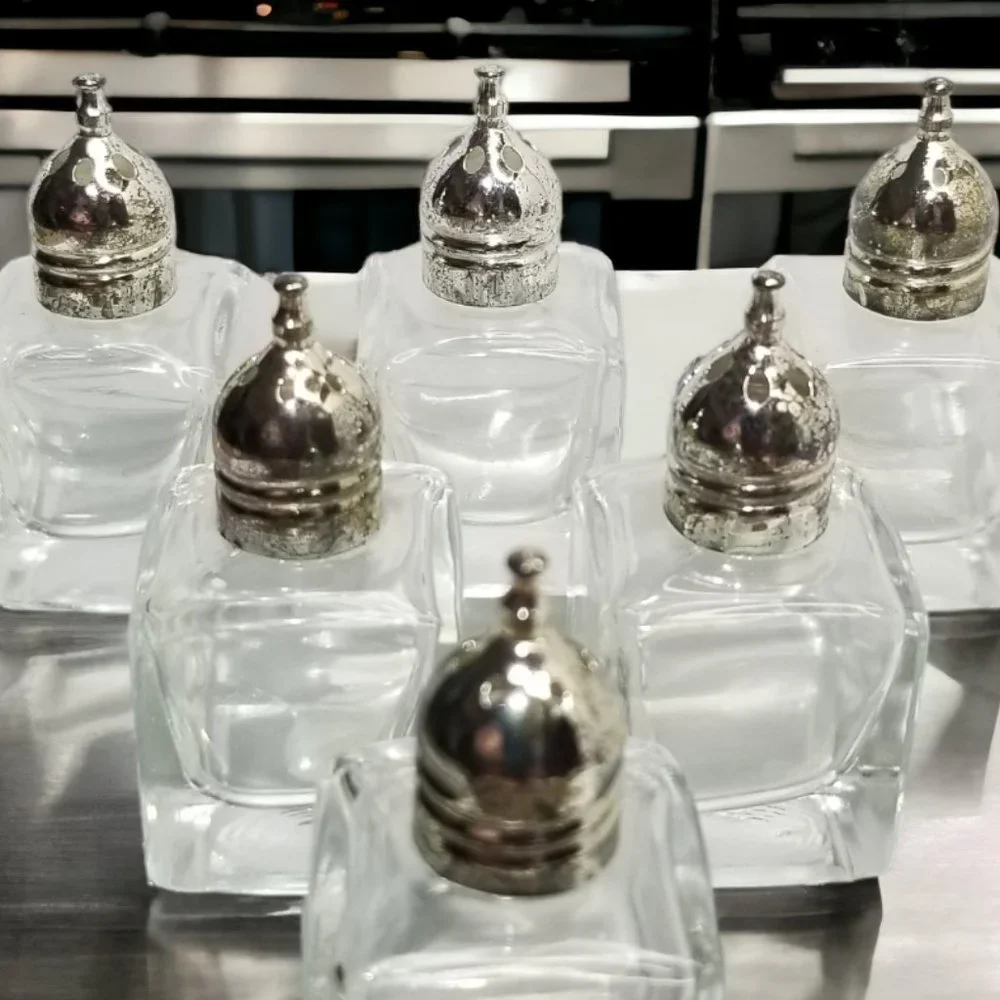 "Vintage Glass Mini Salt & Pepper Shakers w/ Silver Tops  Original Box Set-6 - Picture 11 of 11